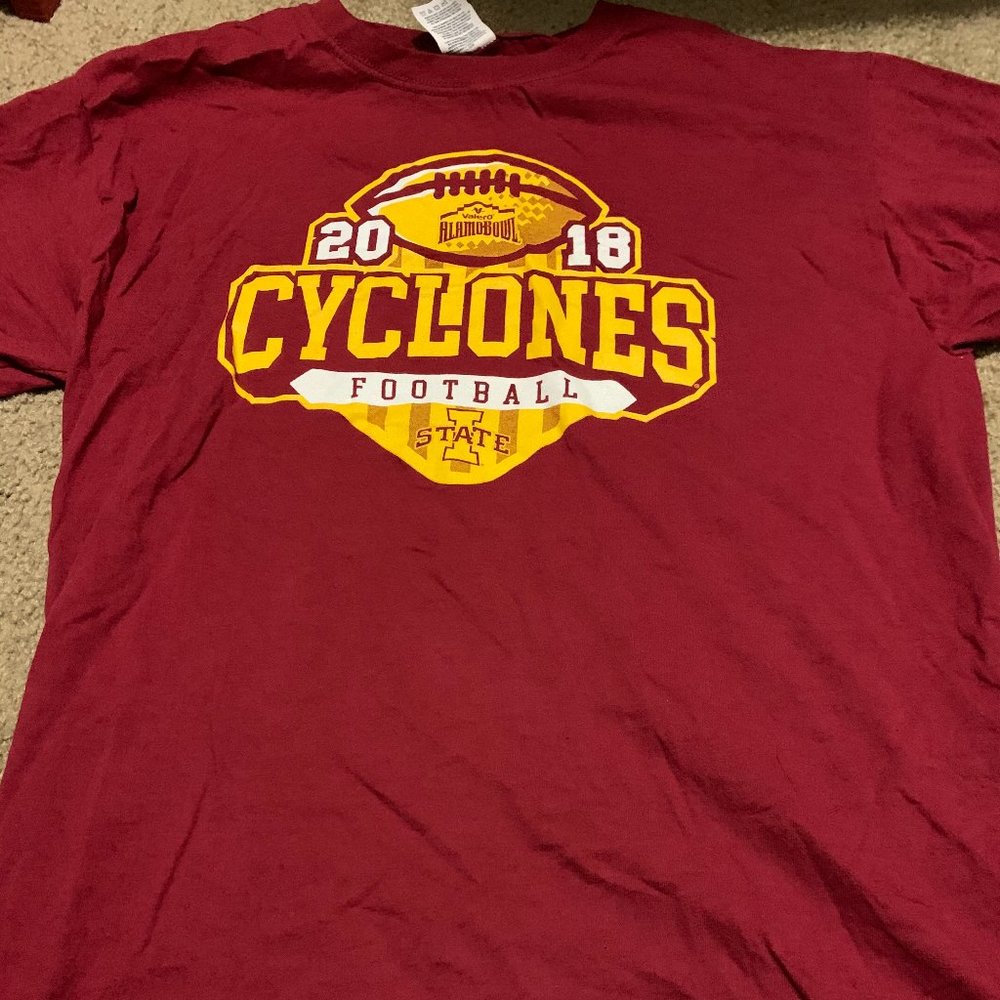 Red and Yellow 2018 Cyclones Football Kids T-shirt Size Medium
